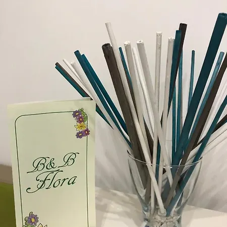 Flora ベッド・アンド・ブレックファスト 3*