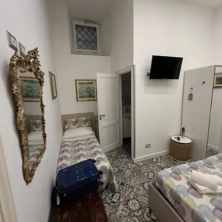 Flora לינה וארוחת בוקר